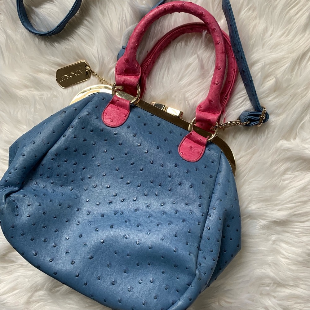 👛Faux-ostrich bag NWOT👛